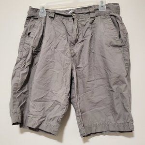 3/$20 DISTILLERY | Men Shorts Size 32 Light Gray